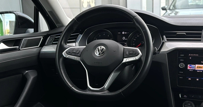 Volkswagen Passat cena 85000 przebieg: 93300, rok produkcji 2020 z Borne Sulinowo małe 211